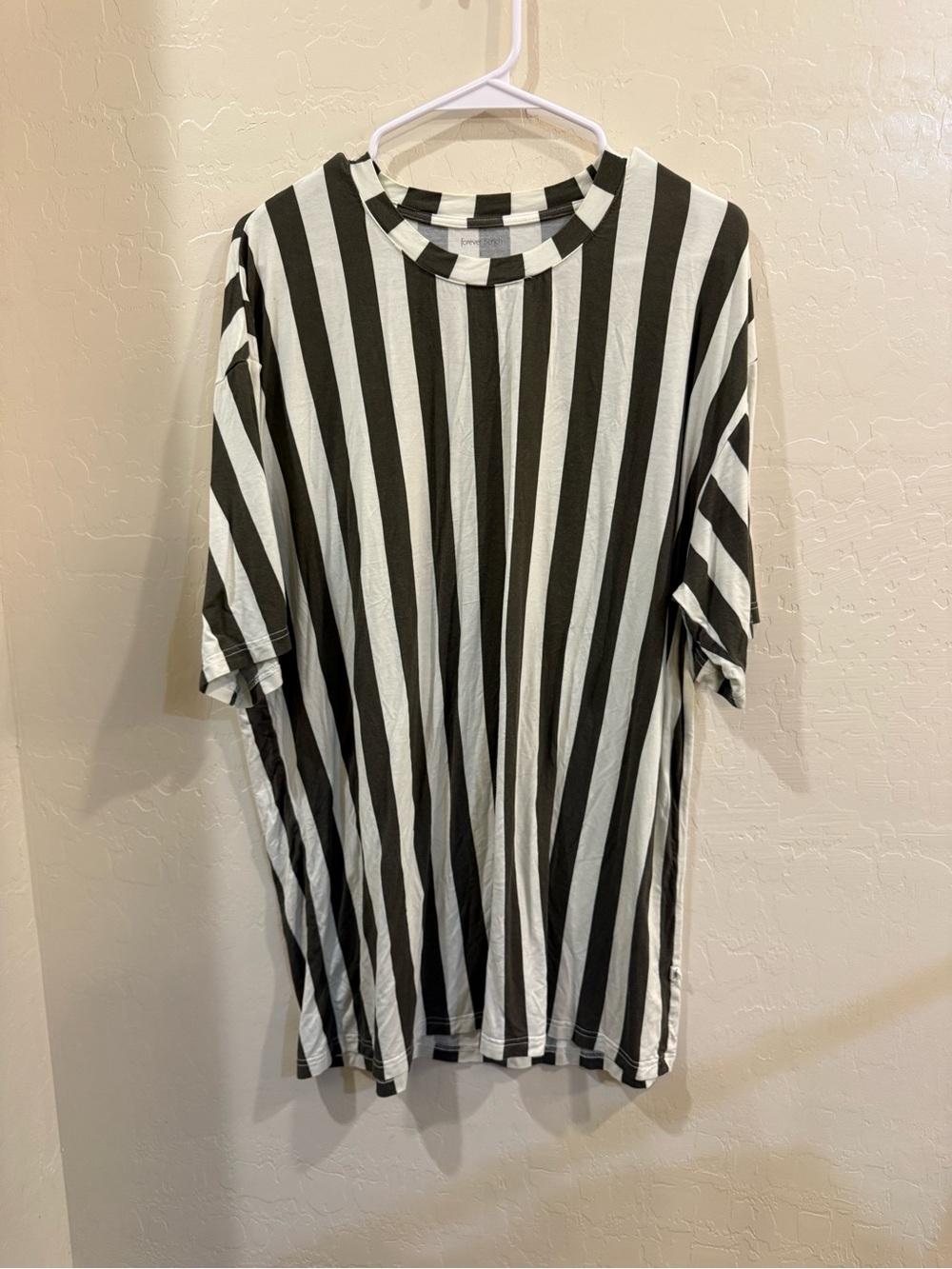 Black & White Vertical Stripe Crewneck Shirt/Dress